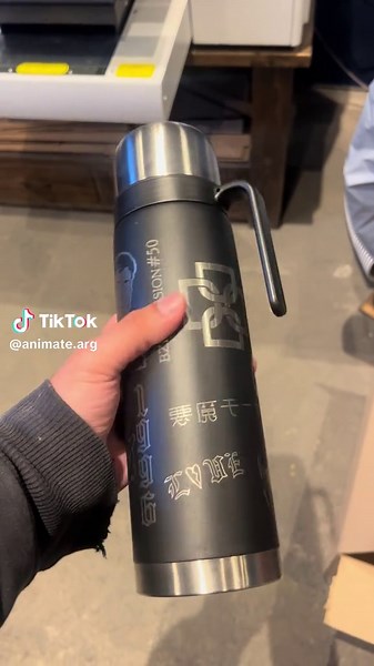 Termo Duki Personalizado en 360 Grados