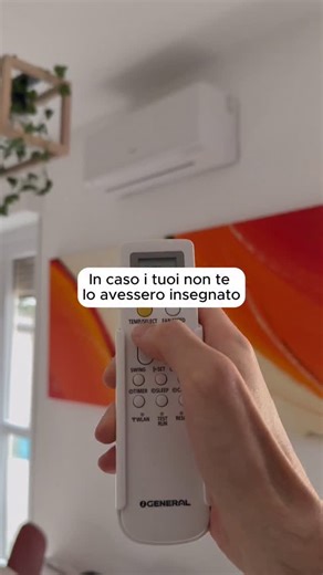 Reset on Instagram: "Ecco una guida rapida alle modalità principali del tuo condizionatore: Ps. Se vuoi scoprire come poter dare un taglio alla tua bolletta e non avere più preoccupazioni scrivi “reset” nei commenti 🤫 🔄 AUTO Il condizionatore gestisce tutto da solo. Comoda, ma non sempre la più efficiente. ❄️ COOL (fiocco di neve) Usala se c’è caldo secco e imposta la temperatura su 25–26°C (NON 20–22°C!). 👉 Ogni grado in meno aumenta il consumo di circa 7%. 💧 DRY (goccia) Perfetta se c’è um