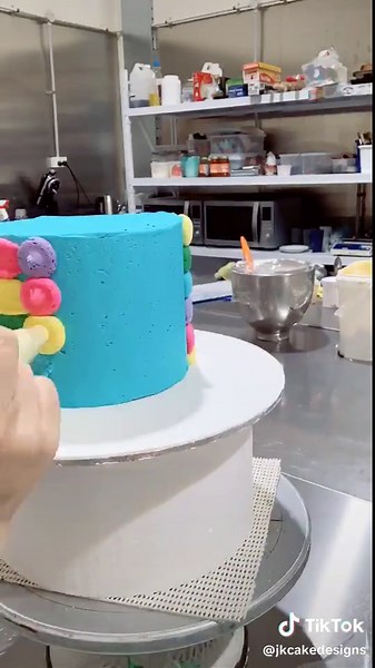 Homemade Rainbow Chip Frosting: A Colorful and Delicious Baking Tutorial
