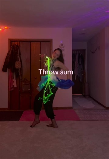 Flip Flop Dance Challenge with a Lollipop