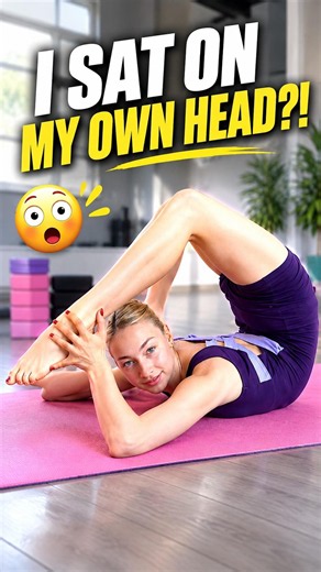 My spine isn't supposed to do this 😬 #flexibility #contortion