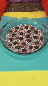 Throwback SNO CAPS - I ate these all the time as a kid. This was my goto at the movies! #snocaps #nonperrels #movienight | Jasgur Crew