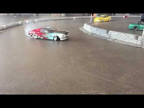 SMOKING RC Drift car system. Tire smoke.