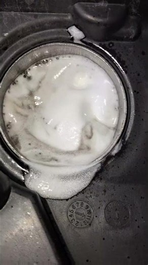 Throttle body cleaner spray motor #mechanic #diy #mechaniclife