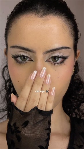 SHROQ on Instagram: "Smokey cat eye 🐈‍⬛"