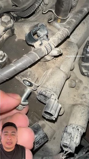 VVT valve cleaning in engine #mechanics #cars #workshop