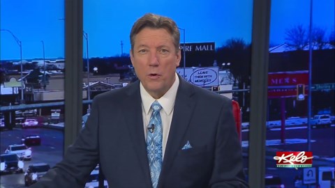 SF Airport starting to see delays, cancellations