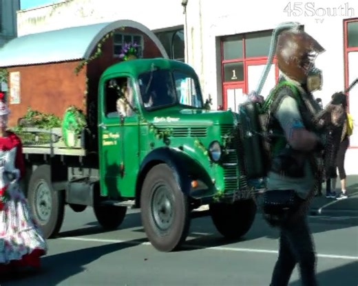 45 South Television are pleased to bring you the 1st June 2024 Steampunk Parade. | 45 South Television