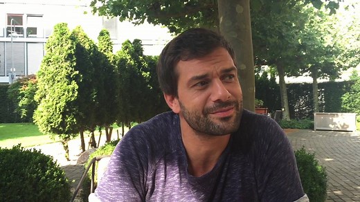 In der Serie kabbeln sich Staatsanwältin Ellen Bannenberg und Nikolas Heldt bei jeder Gelegenheit. Aber wie verhält es sich hinter der Kamera? | ZDF