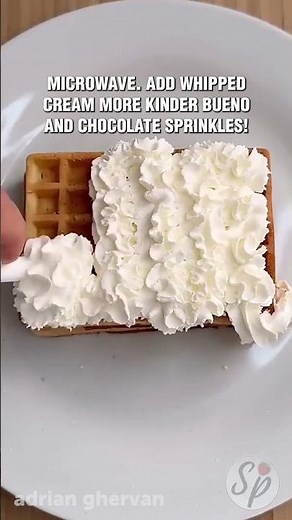 Decadent, Chocolatey, Dreamy: Kinder Bueno Waffle! 🤤