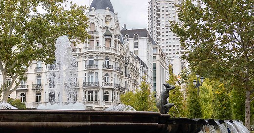 La nueva Plaza de España, un espacio lleno de historia que invita a vivirla