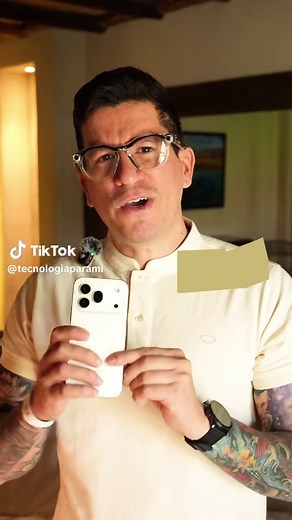 ¿Tienes un Honor y todavía no sabes lo que puede hacer? Estás perdiendo el tiempo 🤯📱 ​Tu teléfono esconde funciones de Inteligencia Artificial y edición profesional que te van a volar la cabeza. Son trucos que casi nadie conoce y que te ayudarán a crear contenido de otro nivel sin descargar absolutamente nada. 🤫 ▶️🔥 ​#TrucosHonor #TechTok #magicos10 #trucosdeandroid #tecnologiaparami