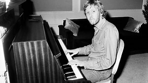 Flashback: Harry Nilsson Sings a Wistful 'Gotta Get Up' in 1971