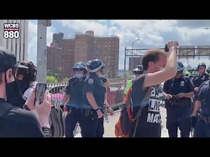 Clashes, Arrests As 'Stop The Violence' March Over Brooklyn Bridge Turns Ugly