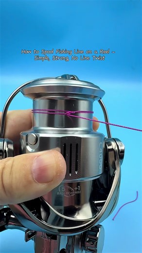 How to Spool Fishing Line on a Reel Without Twists