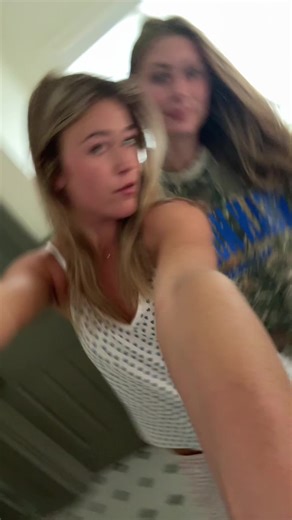 eLLa (@ella_matthews4408)’s videos with Use Me - Zach Top