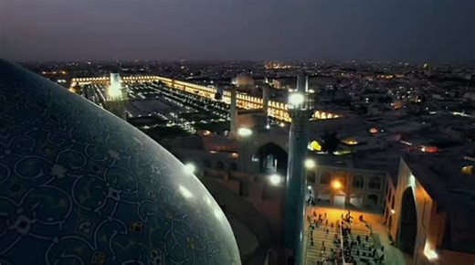 ‎روزبه معینی‎ on Instagram‎: "«سفر با غریزه، مقصد: قلب اصفهان» استقبال پرشور مردم اصفهان از غریزه اکران مردمی فیلم سینمایی «غریزه» روز چهارشنبه ۲۱ آبان با استقبال مردم خونگرم اصفهان از امین حیایی، روزبه معینی، سانیا روحانی و سیاوش اسعدی در پردیس سینمایی سیتی سنتر برگزار شد. «غریزه» به تهیه‌کنندگی و کارگردانی سیاوش اسعدی پرفروش‌ترین فیلم اجتماعی این روزهای سینمای ایران است که توانسته رضایت مخاطبان را به همراه داشته باشد. امین حیایی، پانته‌آ پناهی ها، (با معرفی:) ساینا روحانی، مهدیار شاه محمدی، (ب