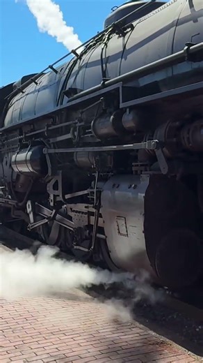 I recorded the biggest locomotive east of the Mississippi! #trains #steamlocomotive