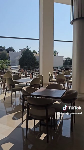 Lindos Royal Hotel: A Paradisiacal Stay in Rhodes