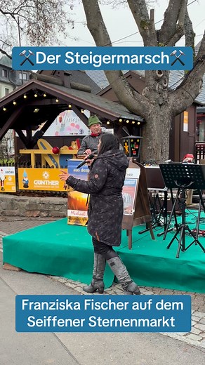 Franziska Fischer singt auf dem Seiffener Sternenmarkt das #steigerlied #glückauf ⚒️ | Seiffener Sternenmarkt