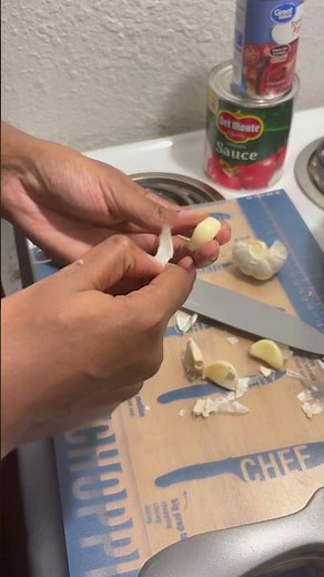 Stuffed Turkey Meatballs and Homemade Garlic Bread the Pampered Chef way! ‪@pc_courtney_corner‬