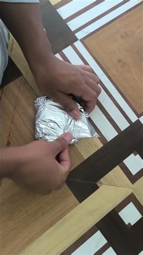 Wrapping of Petri Dishes buy aluminium foil