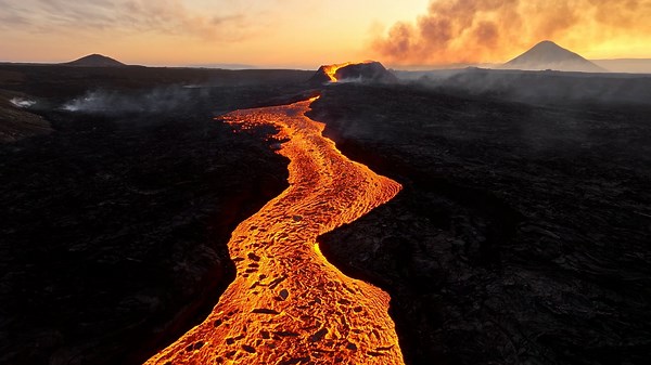Reykjanes from Above: Drone Captures Iceland's Volcanic Majesty - Worldwide