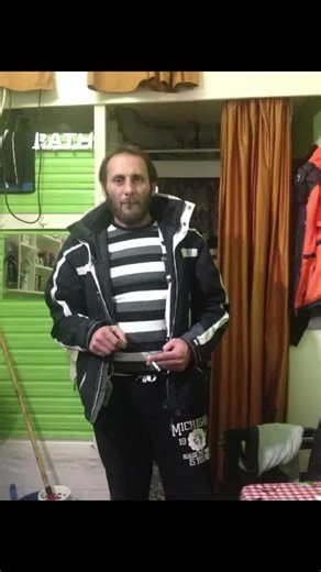 una εξηγώτικη κατά βάθος είμαι εγώ