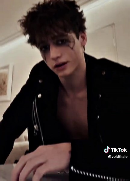 Ghostface Bách Impersonation Prank Reaction | Scream Edits