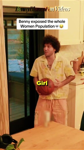 Benny Blanco exposed the whole Women Population and his girlfriend Selena Gomez At The Same Time on his new show podcast with Lil D and His Girlfriend💀😂 #bennyblanco #friendskeepsecrets #podcast #selenagomez #relationship @Lil Dicky @benny blanco @Friends Keep Secrets