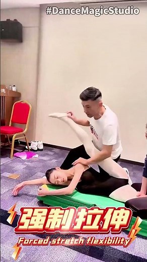 Painful Flexibility Training: Dancing Girl Cries During Intense Stretching 😢💃 #Dance #flexibility