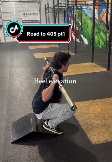 Watch DC get to 405 on squat #powerlifting #strongman #gym #gymtok #fyp #strength #strengthtraining #northcarolina #nc #raleigh #wendell #squat