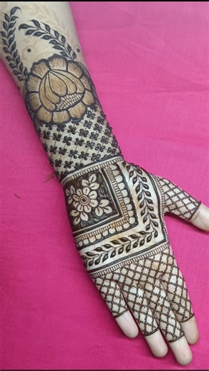 Beautiful stylish Front hand mehndi design #beautifulmehndi #stylishmehndi