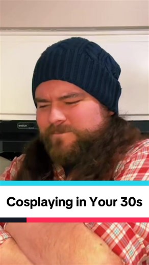 Look, it’s a hobby….and a life style at this point 🤣 #pirates #cosplay #siren #mermaid #captainmarlowe