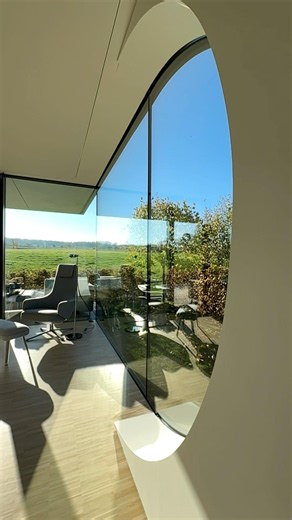 Curved House