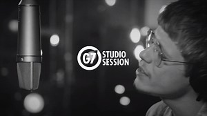 Here's my acoustic performance of "Stranger". Hope you enjoy it! Thanks to G7 Studio! Full Clip: https://youtu.be/CFrglcqj8GY | Jesper Munk