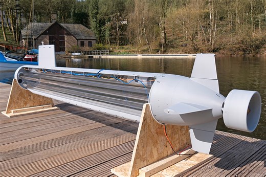 3D Printing Pushed This Massive RC Submarine to the Edge of Disaster