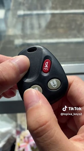 How to program a keyless remote for a 2004 chevy tahoe. #chevy #DIY #carkeys #locksmith
