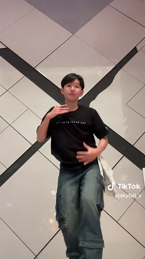 Let’s dance together 🤟🏻❤️ #sky_ktn2007 #tiktokdance #dance #dancetutorial #foryoupage #viral #trendingtiktok #เต้น