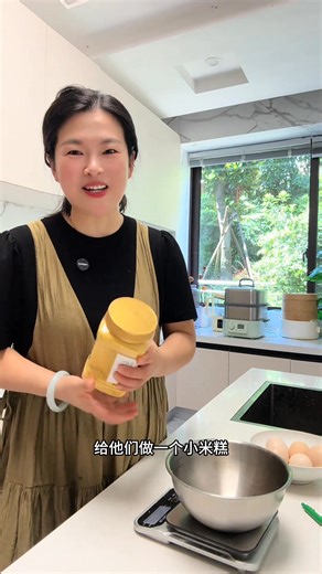 Sharing a favorite no-oven recipe today — this steamed millet cake is soft, fluffy, and gently chewy, with great nutrition from millet and eggs. Everything is blended, folded with whipped egg whites, and steamed to perfection. It’s easy to digest, not too sweet, and works beautifully as breakfast, a snack, or something kids can enjoy too. If you don’t have an oven, this is a recipe worth saving 💛 | Nanawithchopstick