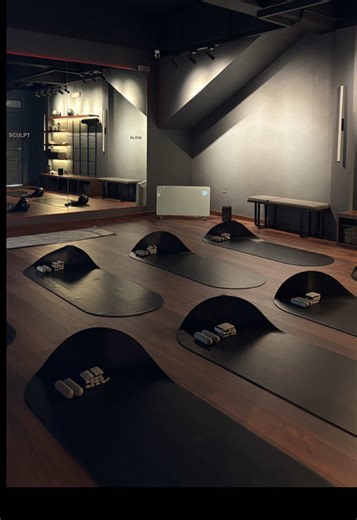 Transform Your Fitness with Hot Mat Pilates Class