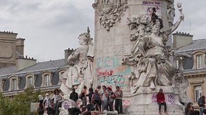 Francia protesta contra los planes de austeridad: hay alrededor de 500 detenidos