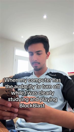 How dare my computer turns off 😭 #blockblast #computer #relatable #funny