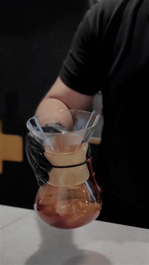 Ice Chemex. filter coffee. #barista #coffeetime #CoffeeShop #foryou #coffee #blackcoffee | Iqbal Afridi 143