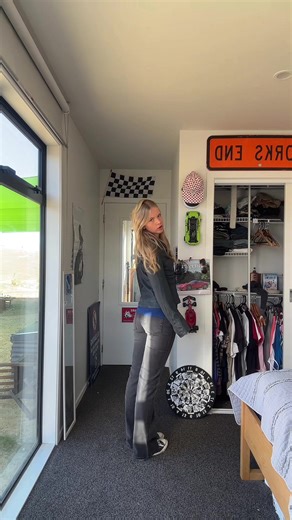 Trendy 2000s Outfit Inspiration for Every Occasion