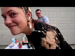 Messy Food Sauce Shower Challenge !