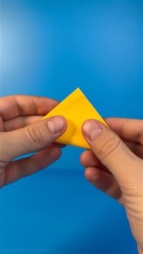 Simple Trick to Thread a Needle Fast 1🎬 This video was produced by Network Media and SR Digital | Clever Cuts