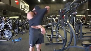 9.3K views · 59 reactions | How often do you use your weightlifting belt? 樂 (watch until the end ) Tag somebody that comes to mind !! Video by athlete Antoine Vaillant | Iron Bull Strength | Facebook