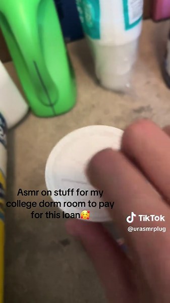 ASMR on College Dorm Essentials: Tapping & Scratching Sounds