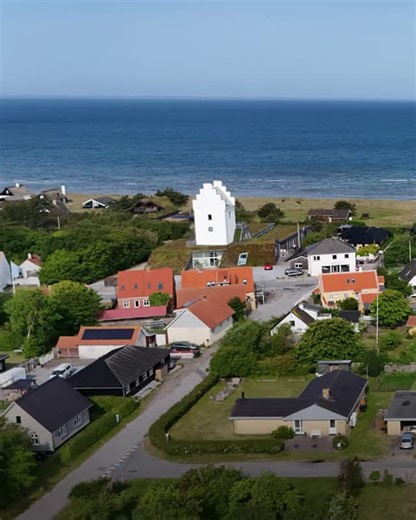 home Sæby-Læsø on Instagram: "💰 NY PRIS 💰 Her er en unik mulighed for at købe denne bolig på Vandrehjemsvej 8, Vesterø Havn, 9940 Læsø til en reduceret pris. Skynd dig at se den nu! Vil du vide mere om denne bolig? 🏠 🚩 Adresse: Vandrehjemsvej 8, Vesterø Havn, 9940 Læsø 🏡 Boligareal: 126 m² 🌳 Grundareal: 700 m² grund 💰 Pris: 2.195.000 kr. 👤 Ejerudgift: 1.135 ⚡️ Energimærke: A2010 Send os en besked eller ring til os på: ☎️ Tlf: 98462922 ✉️ saeby@home.dk #sæby #dinlokalemægler #vigårlængere
